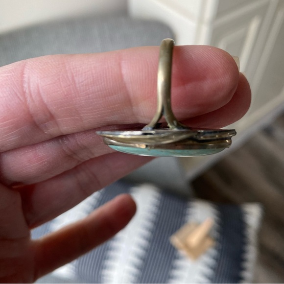 Vintage Navajo Turquoise Ring - Picture 10 of 16